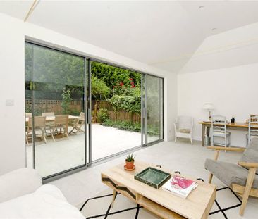 3 bedroom terraced house to rent - Photo 1