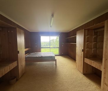 Spacious Family Home on 35.25 Ha � Partly Furnished with Stunning R... - Photo 5