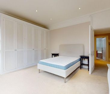 3 bedroom flat to rent - Photo 6