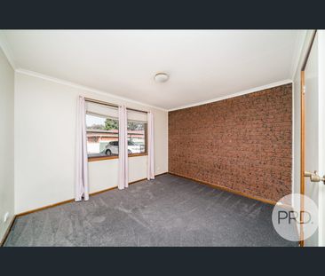 3/6 Wewak Street, Ashmont, NSW 2650 - Photo 2