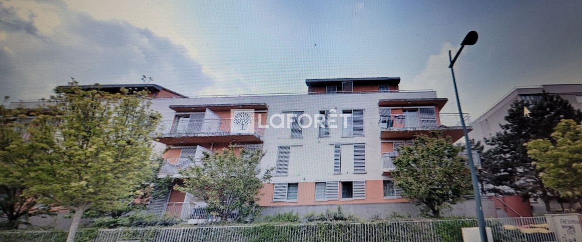 Apartment - Photo 1