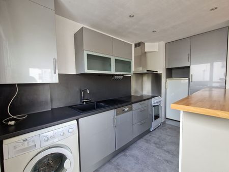 Location Appartement 3 pièces 57m² RENNES 35000 - Photo 2