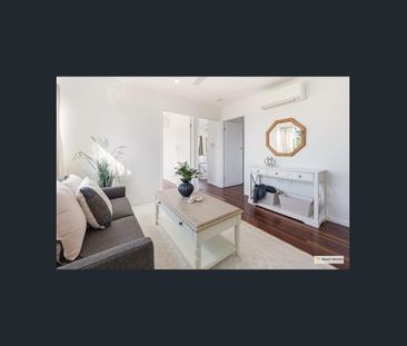 Modern Highset Living in Currajong - Photo 2