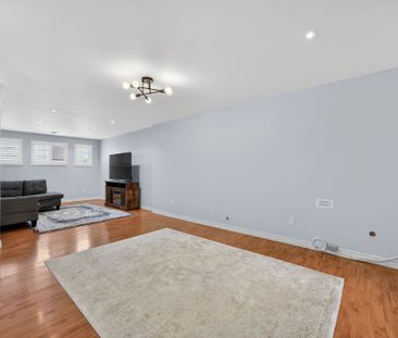 For Lease - 25 Forest Dale Drive, Barrie, Ontario - Photo 2