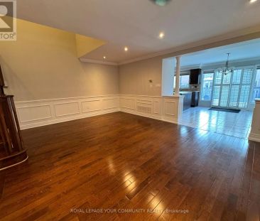 20 LA NEVE AVENUE - Photo 1