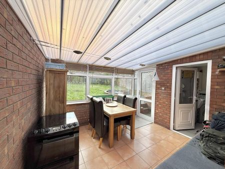 2 bedroom semi-detached house to rent - Photo 4