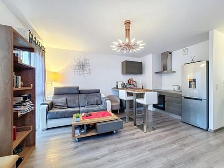 Location Appartement 1 pièce Meublé 29m² AJACCIO 20167 - Photo 2