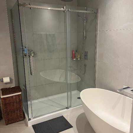 3 1/2 à louer avec stationnement intérieur - Photo 3