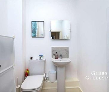 Tangmere Crescent, Uxbridge, UB10 - Photo 2