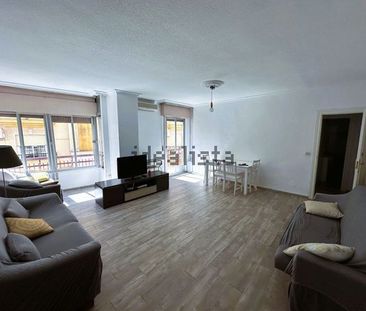 Alquiler de piso en Calle Romero Civantos - Photo 3