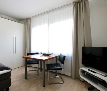 Modern möbliertes Apartment mit Aufzug im Herzen von Köln - Photo 3