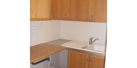 Location Appartement 3 pièces 75m² ISTRES 13800 - Photo 2