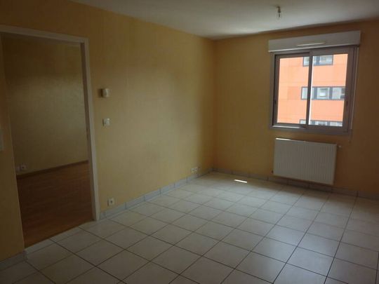 Location appartement t1 bis 2 pièces 32 m² à Rodez (12000) - Photo 1
