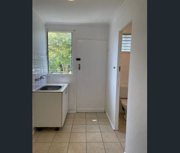 **REGISTER TO INSPECT VIA REALESTATE.COM.AU LINK & PHOTO ID MUST BE... - Photo 6