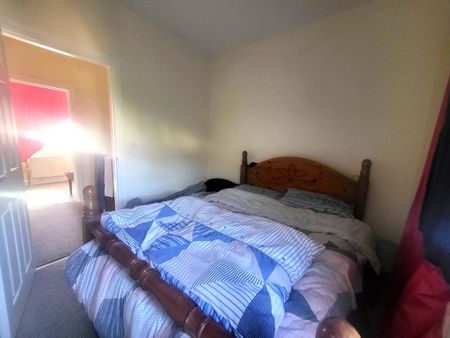 2 bedroom semi-detached house to rent - Photo 5
