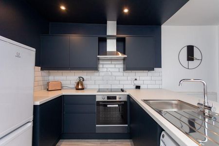 2 bedroom apartment to rent - Photo 5