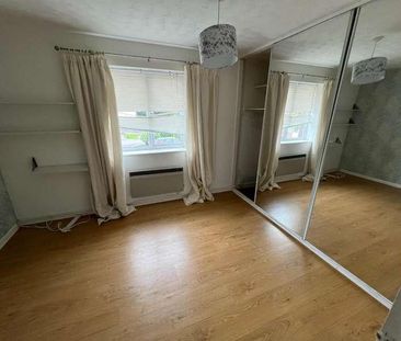 Kimbolton Close, Freshbrook, SN5 - Photo 2