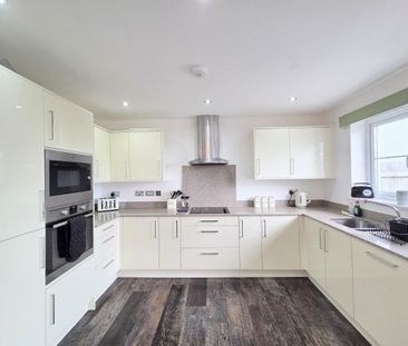 Quintrell Downs, NEWQUAY, TR8 - Photo 3