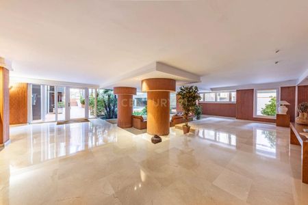 Barcelona, Catalonia - Photo 3