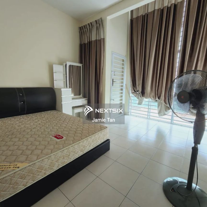 2 Storey Terrace House @ JP Perdana, Mount Austin - Photo 1