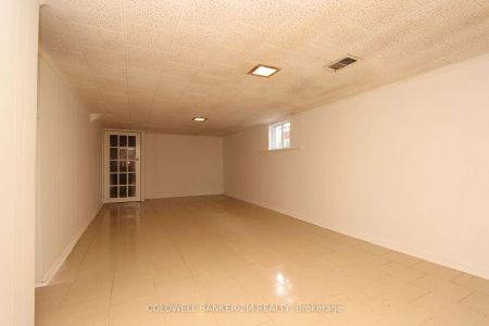 Property For Lease | E9242935 - Photo 4