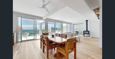 Stunning Contemporary Living with a pool and views! - Photo 2