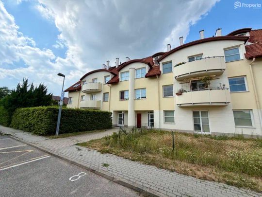 Pronájem zděného bytu 2+kk s balkonem, ulice Lesní, Bílovice nad Svitavou, CP 53 m - Photo 1