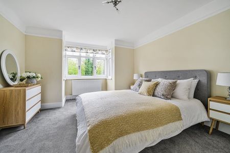 5 bedroom detached house to rent - Photo 4