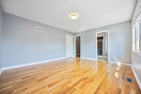 For Lease - 10 Pogonia Street, Toronto, Ontario - Photo 5