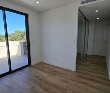 North-Facing Penthouse! - Photo 4