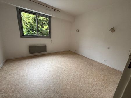 Location Appartement 2 pièces 71m² PERIGUEUX 24000 - Photo 2