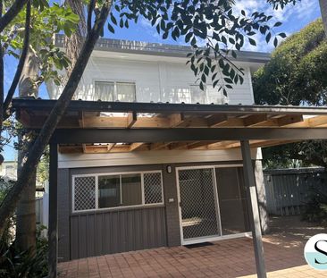 Charming & Private 2-Bedroom Retreat - Photo 4