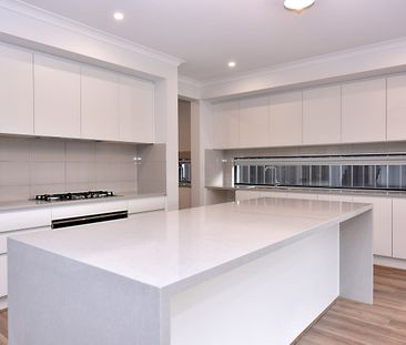 ULTIMATE LUXURY LIVING - Photo 4