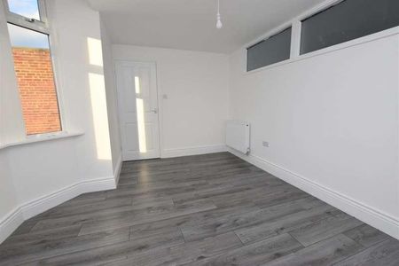 Blooms Avenue, Stanley, DH9 - Photo 4