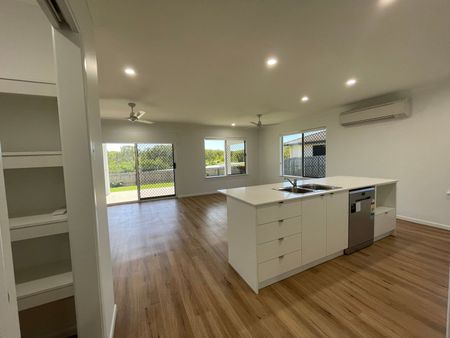 Family-Friendly Living Near Bucasia Beach - Photo 2