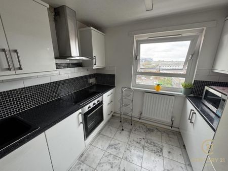 2 bedroom flat to rent - Photo 4