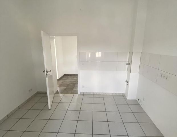 Helle 2-Z-Wohnung in Essen-Bergerhausen - Foto 1
