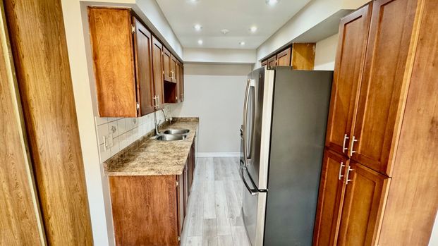 For Lease - 16 Franklin Court, Brampton, Ontario - Photo 1