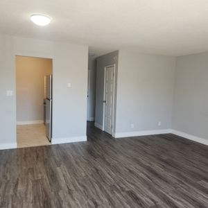 For Lease - 8800 Willoughby Drive Unit# 307, Niagara Falls, Ontario - Photo 2
