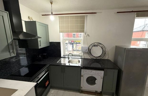 a New Hall Lane, Preston - Photo 1