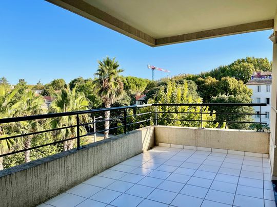 Location Appartement 2 pièces 50m² MONTPELLIER 34000 - Photo 1