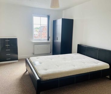 Elphins Drive, Wilderspool Park, Warrington - Photo 6