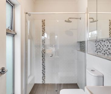 Trendy Townhouse in Lovely Location - Photo 6