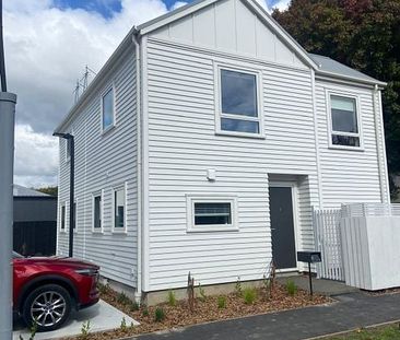 Pet friendly Modern 2BR Townhouse in Addington! - Photo 6