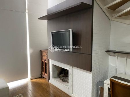 Apartamento com 1 quarto e 77m² para alugar em Moinhos de Vento, Porto Alegre. - Foto 2