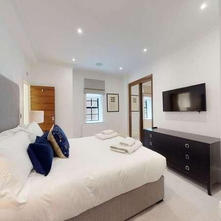 Starboard Penthouse, Fulham, London, W6 - Photo 1