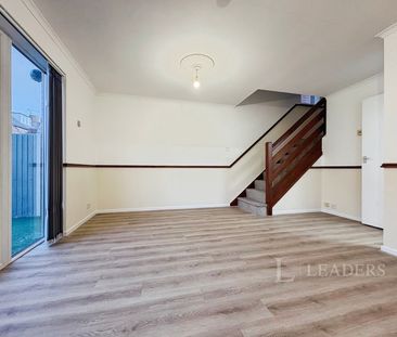 3 bedroom house to rent Middle Road, Worcester, WR2 - Photo 1