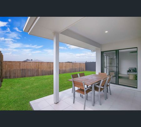 1/18 Eagle Cct, Burpengary East, Qld 4505 - Photo 4