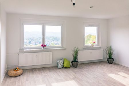 Rollstuhlgerechte 4-Raum-Wohnung mit Balkon - Foto 2