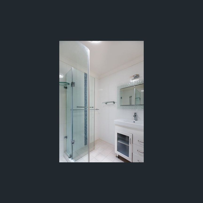 8/125 Brooks Street, Bar Beach, NSW 2300 - Photo 1